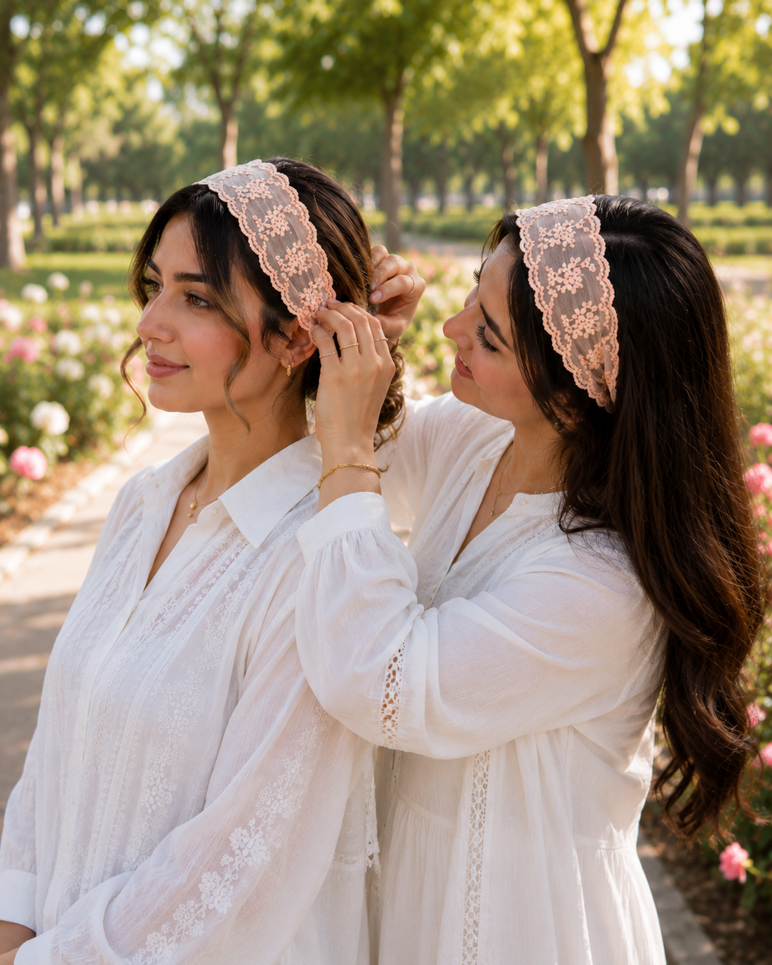 Delicate Flower Design Lace Headband
