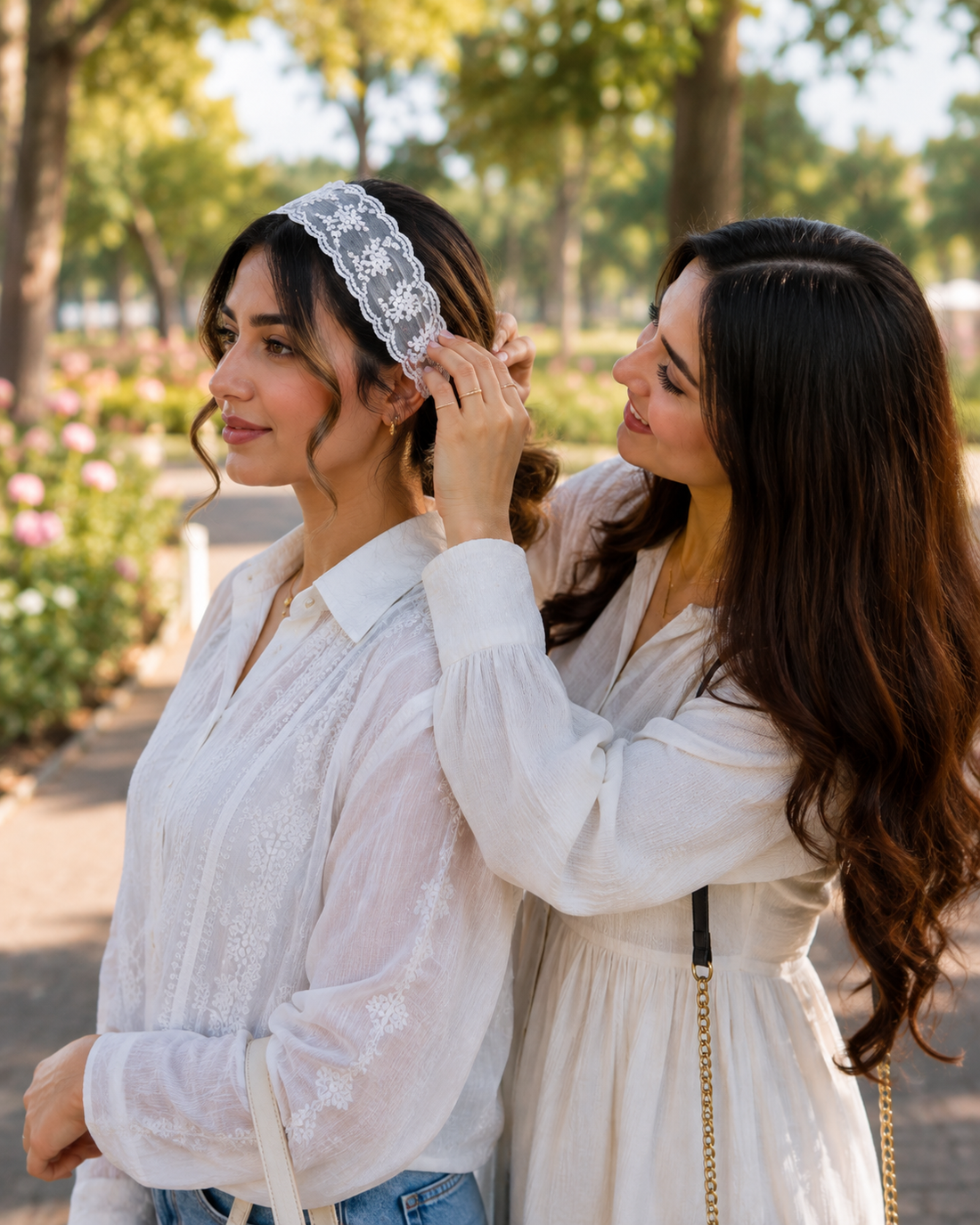 Delicate Flower Design Lace Headband
