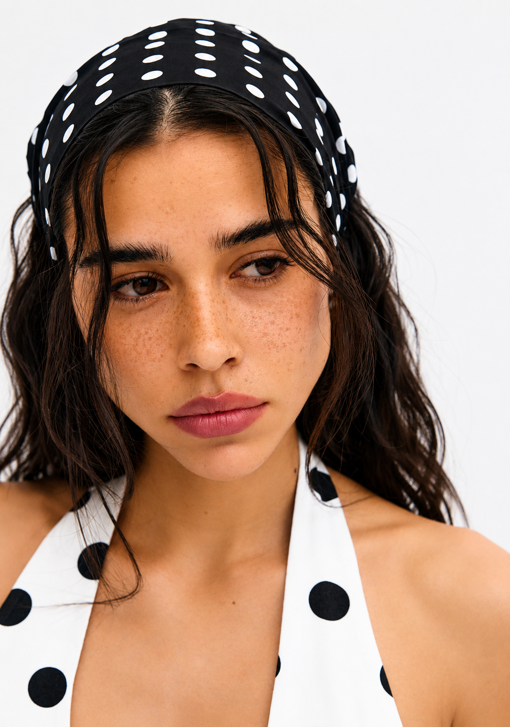 Women's Elastic Polka Dot Headscarf.