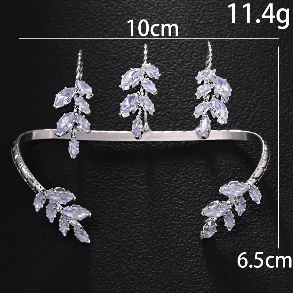 Moonlit Hand Veil Jewellery