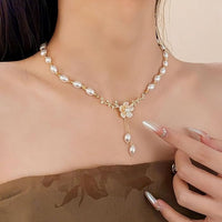 Luxury Pearl Flower Pendant Necklace